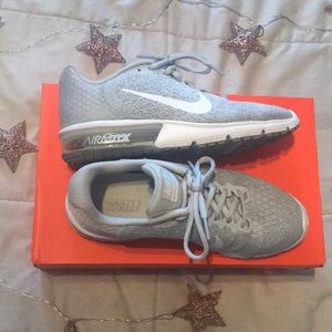 Nike Air Max Sequent 2